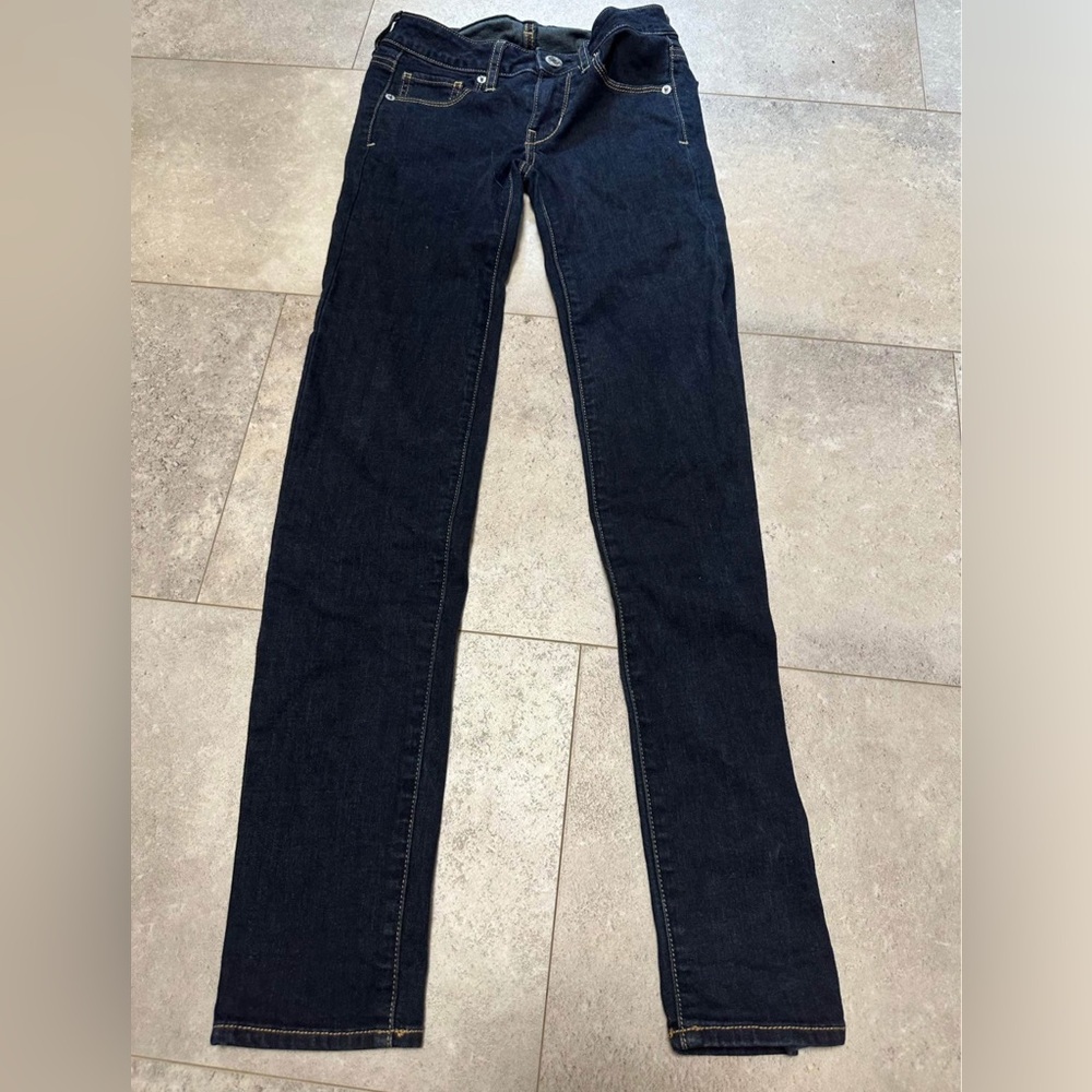 American Eagle “super stretch” skinny jeans size 00